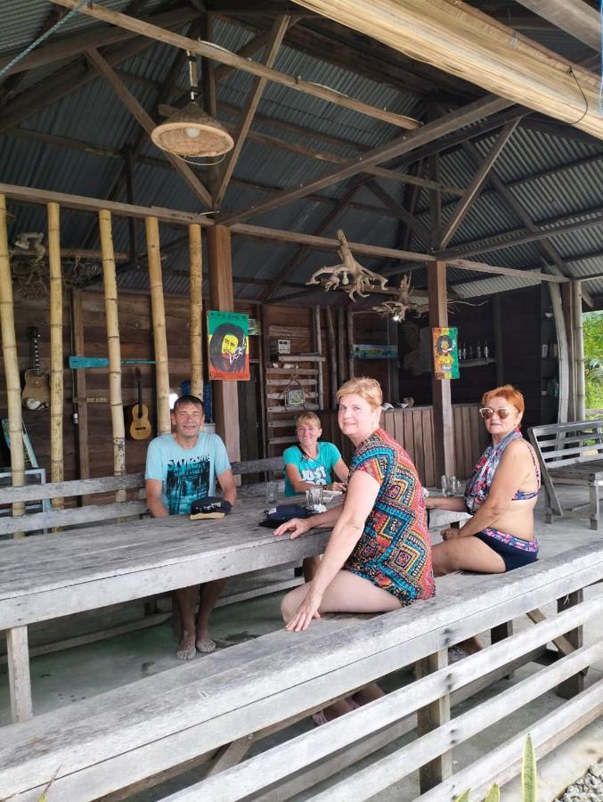 Pulau Palambakbesar Palambak Paradise Resort Pulau Banyak מראה חיצוני תמונה